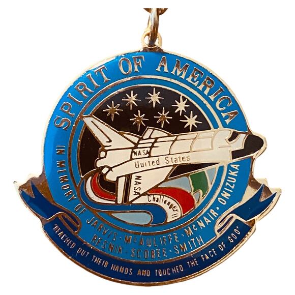 NASA Space Shuttle Astronaut Commemorative 1986 Key Chain Challenger II - Picture 4 of 10